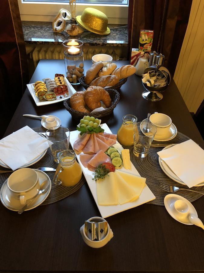 Frischbier's Gästezimmer Schmelz-Primsweiler Exterior foto