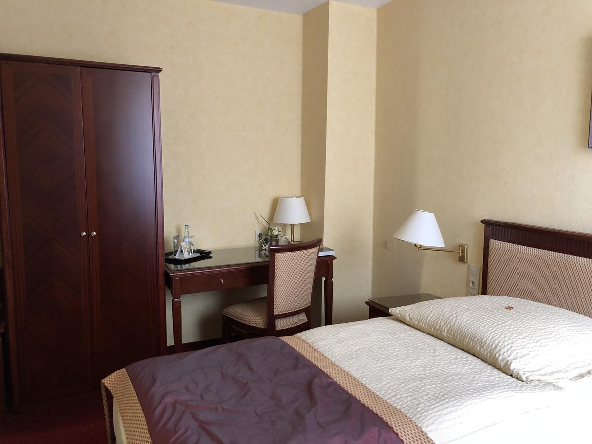 Frischbier's Gästezimmer Schmelz-Primsweiler Exterior foto